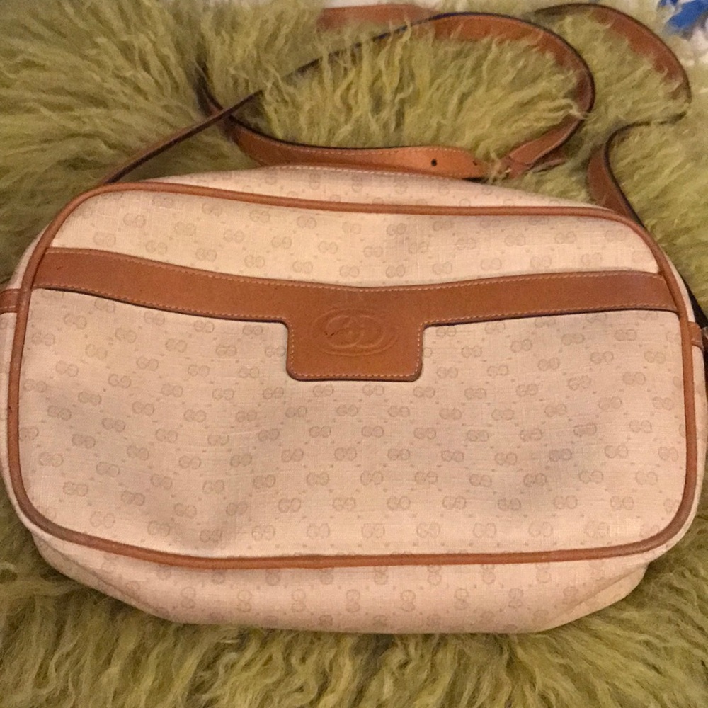 VINTAGE GUCCI CROSSBODY BAG